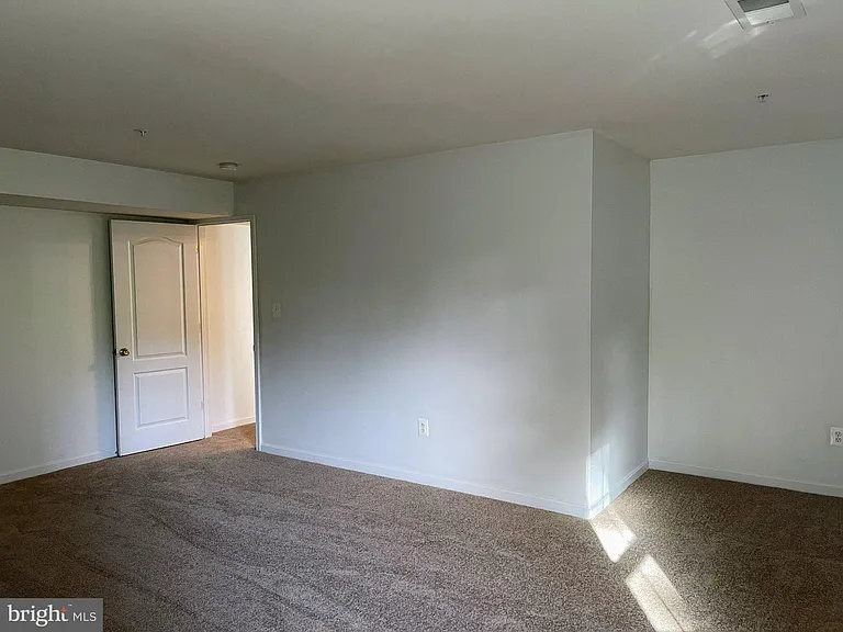 2900 Valerian Ln — Photo 6