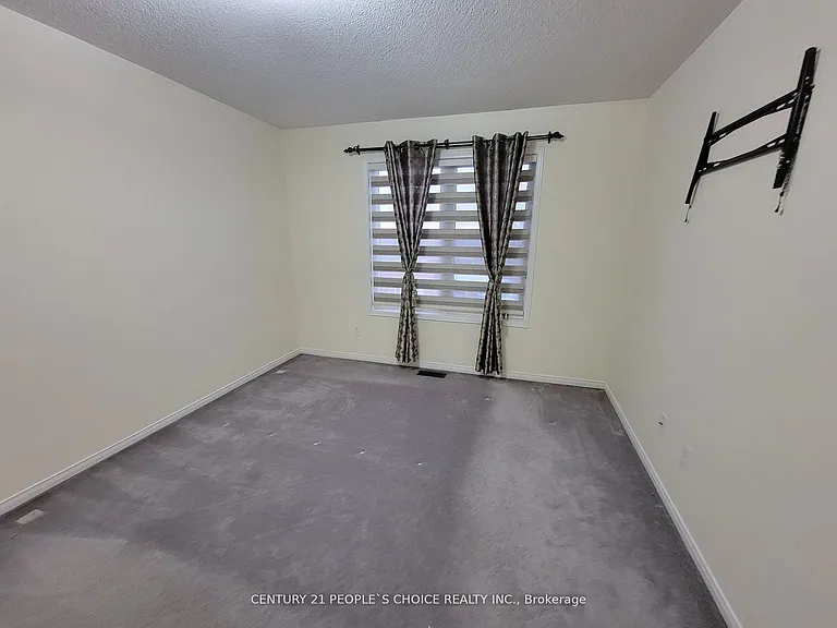 783 Millworks Cres — Photo 17