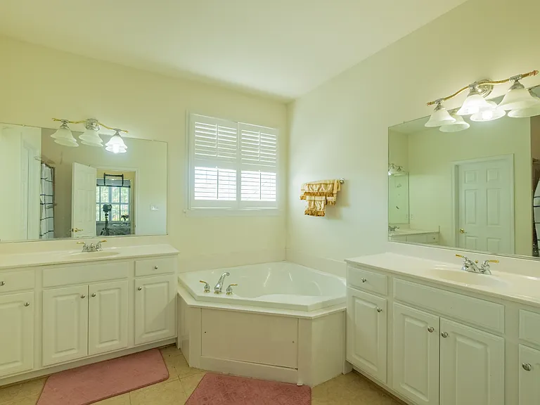 4937 Willows Green Ln — Photo 51