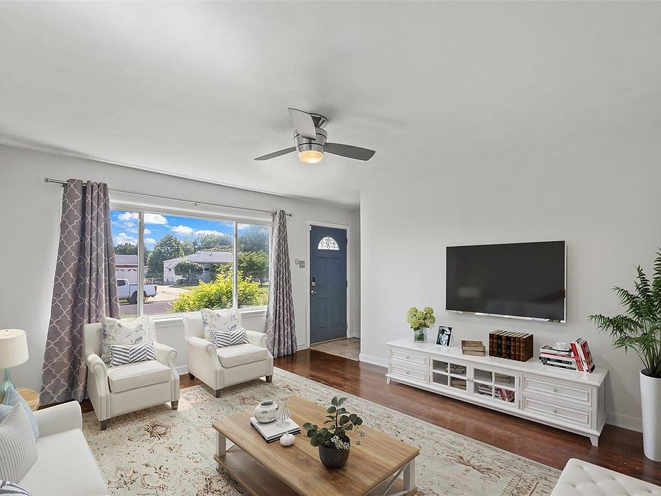 665 Florland Dr, Florissant, MO 63031 Zillow