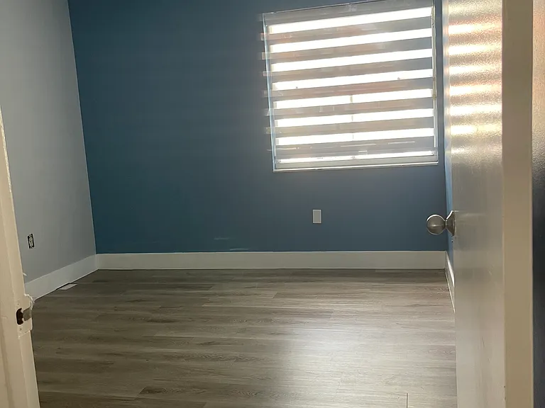 6517 SW 132 Court Cir — Photo 3