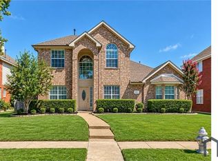 8817 Bayshore Ln, Rowlett, TX 75088