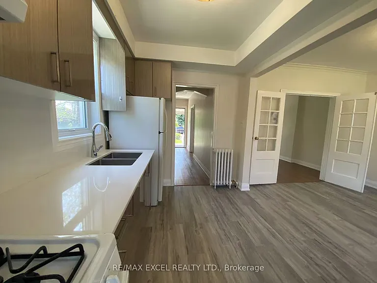 443 Vaughan Rd — Photo 11