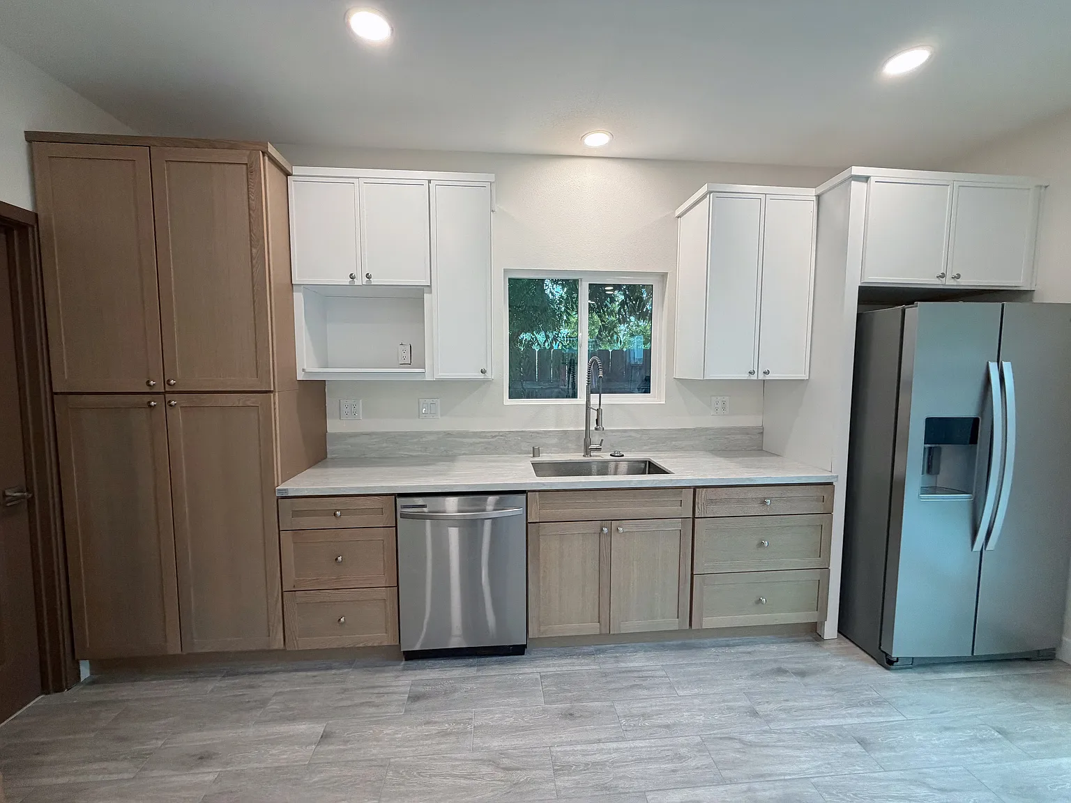 3 bed, 1200 sqft, $4,000 — Photo 4