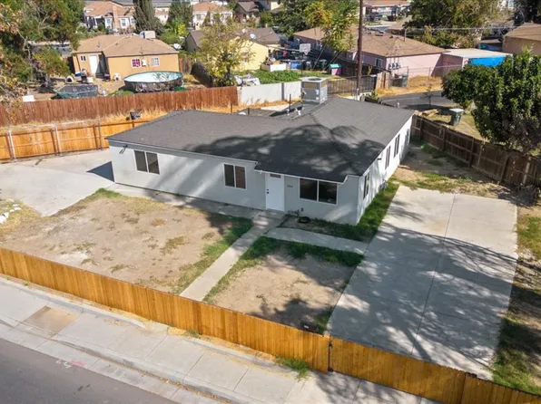 336 T St, Bakersfield, CA 93304