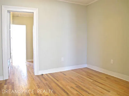 Rented by Dream Space Realty | media 26
