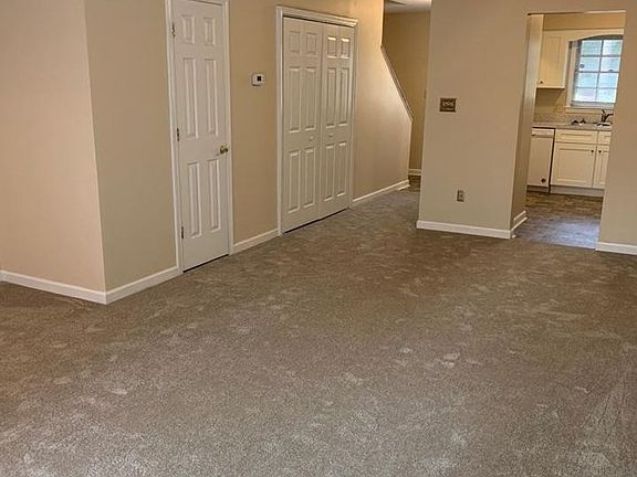5th image of 1025 Carolina Rd APT L2