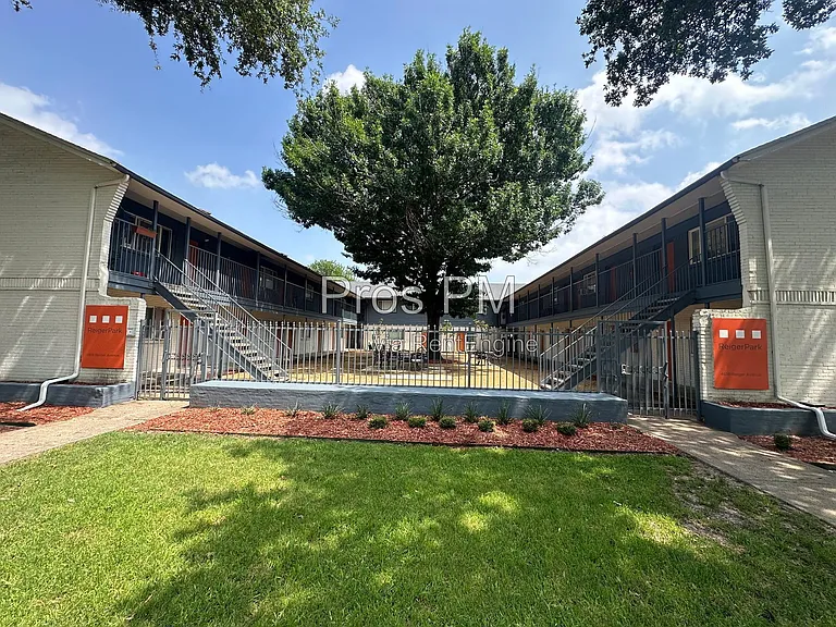Reiger Park Apartments — Photo 42
