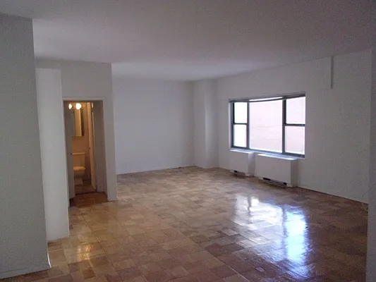 Rented by Carlyle Property Management | media 15