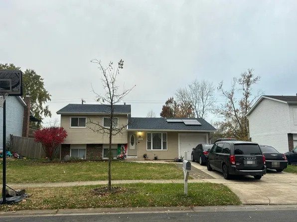 213 Meadowbrook Dr, Bolingbrook, IL 60440