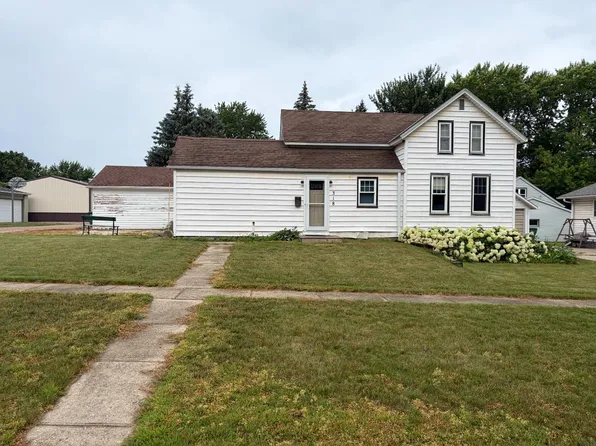 318 Colorado Ave NW, Orange City, IA 51041