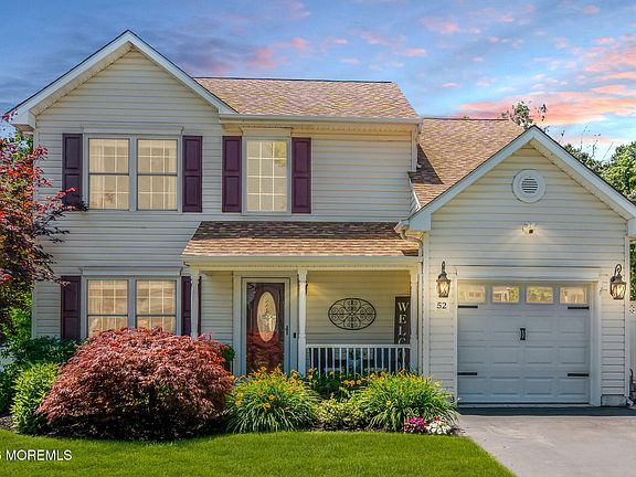 2nd image of 52 N Sailors Quay Drive