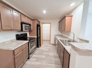 8206 Starr Grass Dr APT 103, Madison, WI 53719