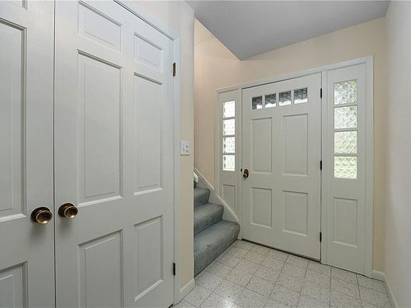 3rd image of 30201 Ashton Ln