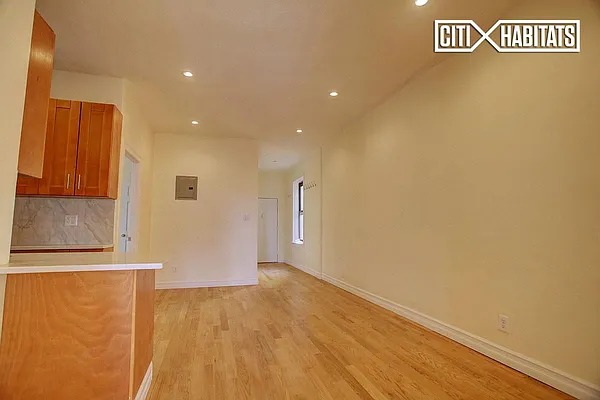 Rented by Citi Habitats | media 10