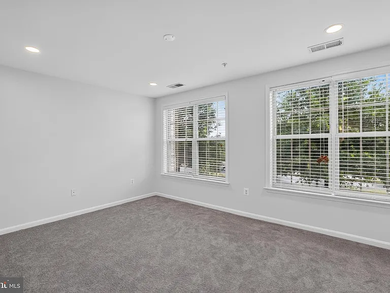 2613 Campus Way N #46 — Photo 12
