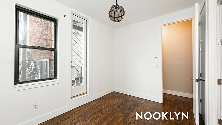 Rented by Nooklyn NYC LLC | media 13