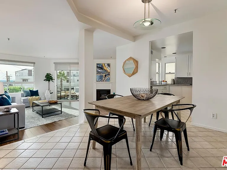 255 Main St #207 — Photo 8