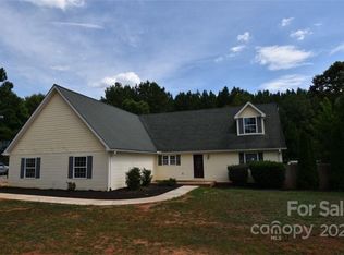145 Stoneway Ln, Rutherfordton, NC 28139