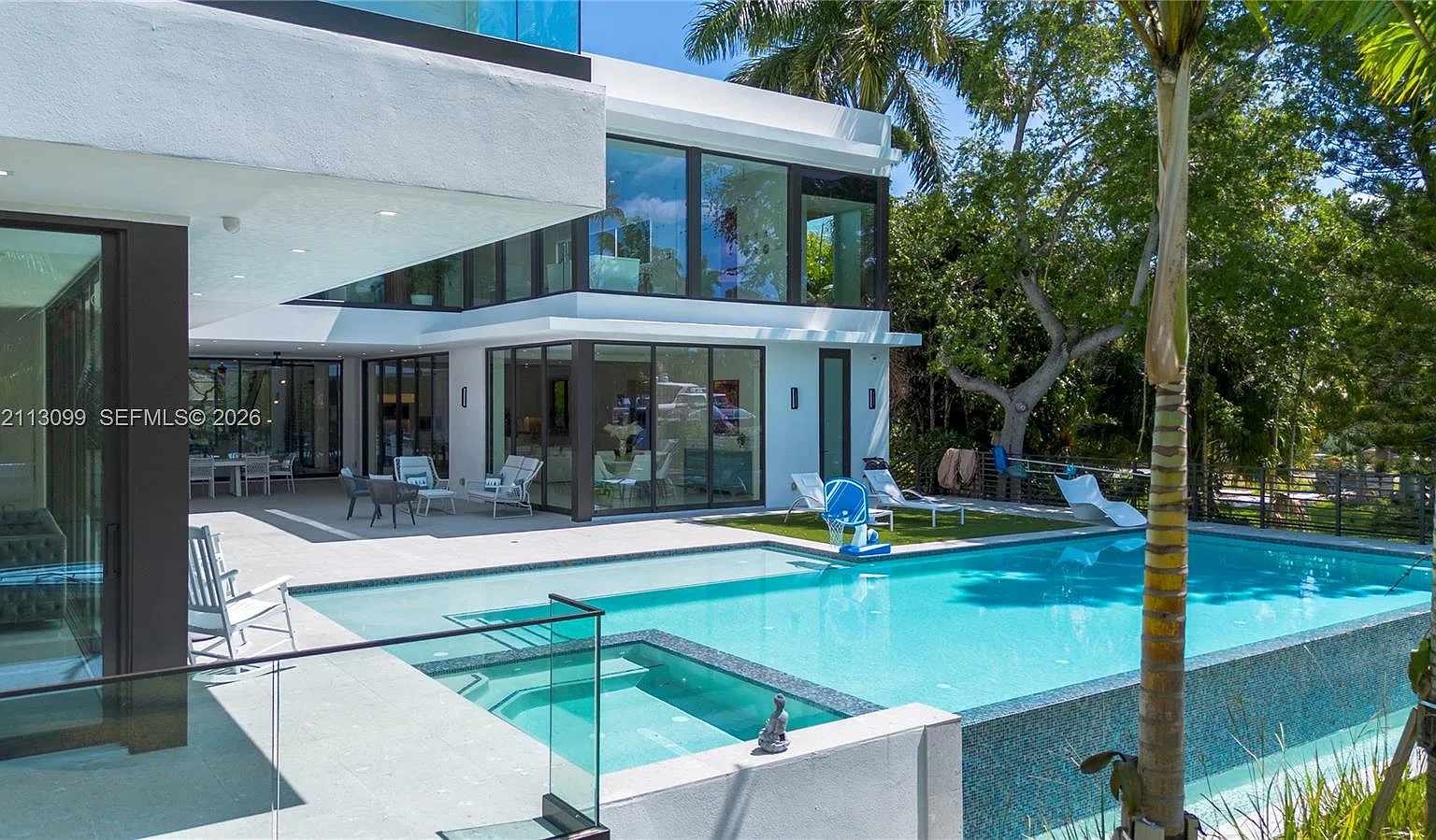 Shorecrest — Photo 3