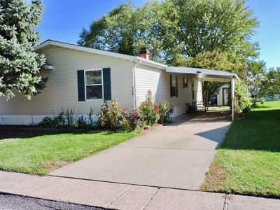 928 Pembrooke Ln, Dekalb, IL, 60115