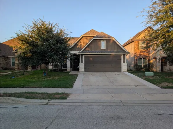1062 Venice Dr, Bryan, TX 77808