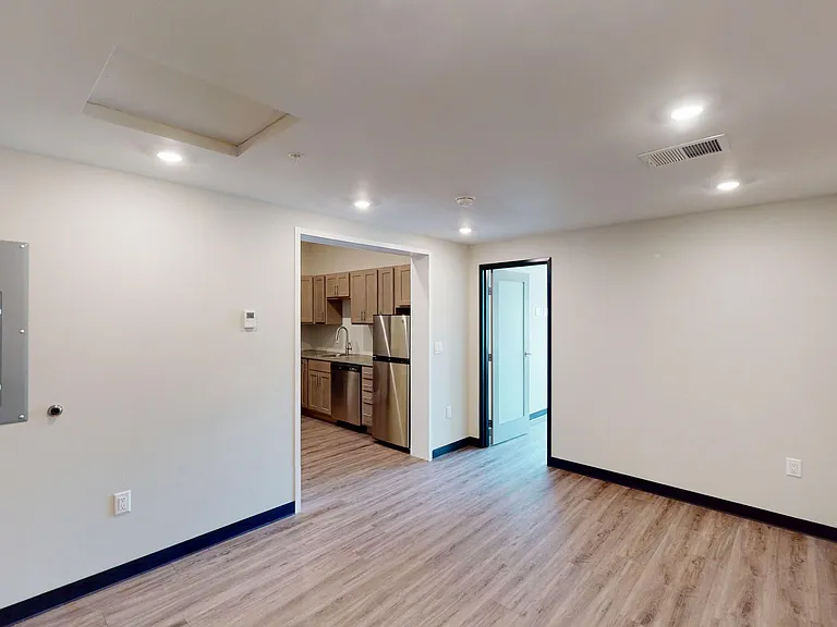 3200 Jaffa Garden Way — Photo 36