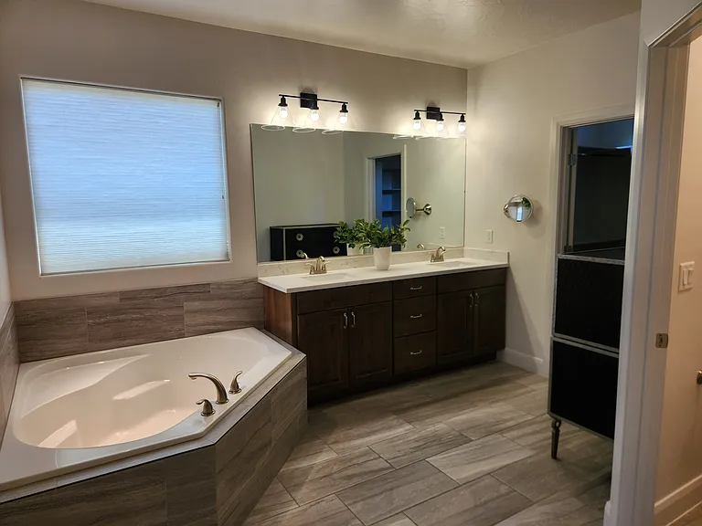 110 S Chalon Dr — Photo 21