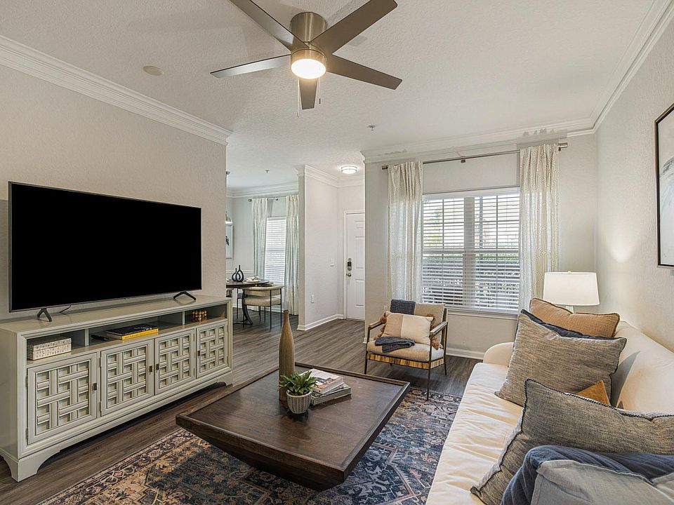 Residences at Old Carolina-18