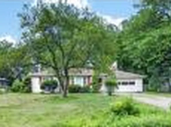 118 S Lauderdale Dr, Kalamazoo, MI 49006