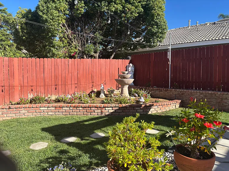 22852 Springdale Dr — Photo 18