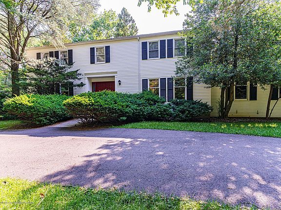 2nd image of 517 Eagle Point Dr