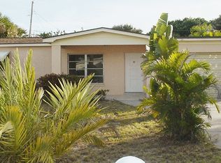 2582 NE Myrtle St, Jensen Beach, FL 34957