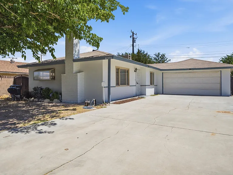 44338 23rd St W — Photo 2