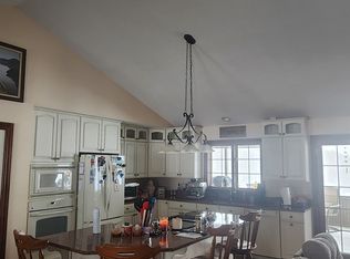 15425 Claridon Troy Rd, Burton, OH 44021