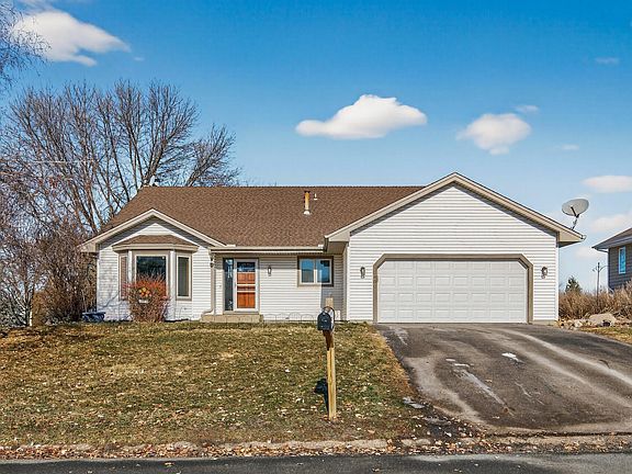 4th image of 8480 Pelican Ct