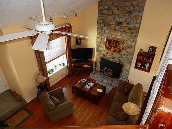 4th image of 8909 Creekwood Dr