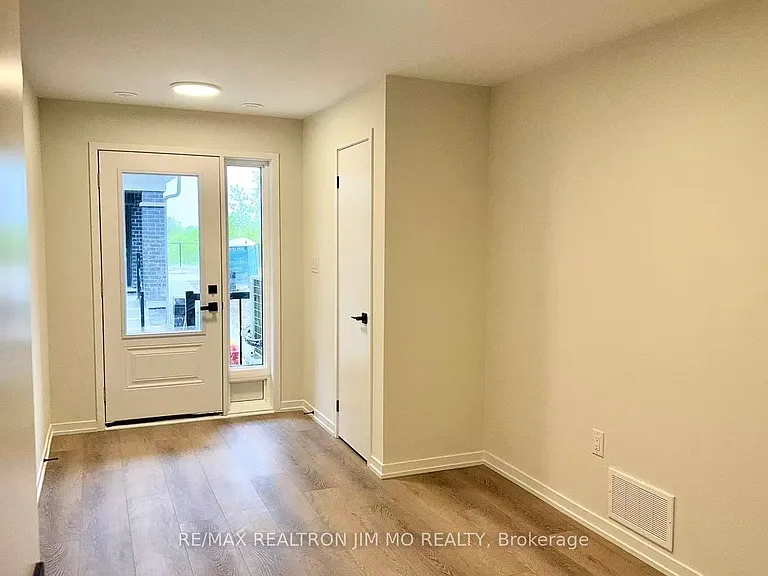 109 Matawin Ln — Photo 4