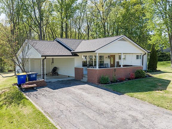 2nd image of 137 Edgewood Dr