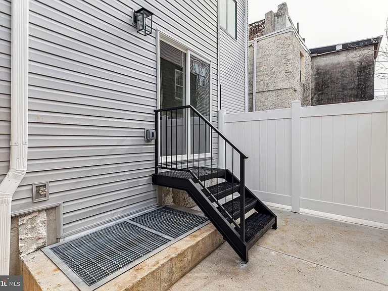 2224 N Howard St #1 — Photo 11