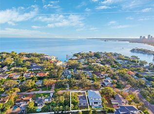 218 Catalan Blvd NE, Saint Petersburg, FL 33704