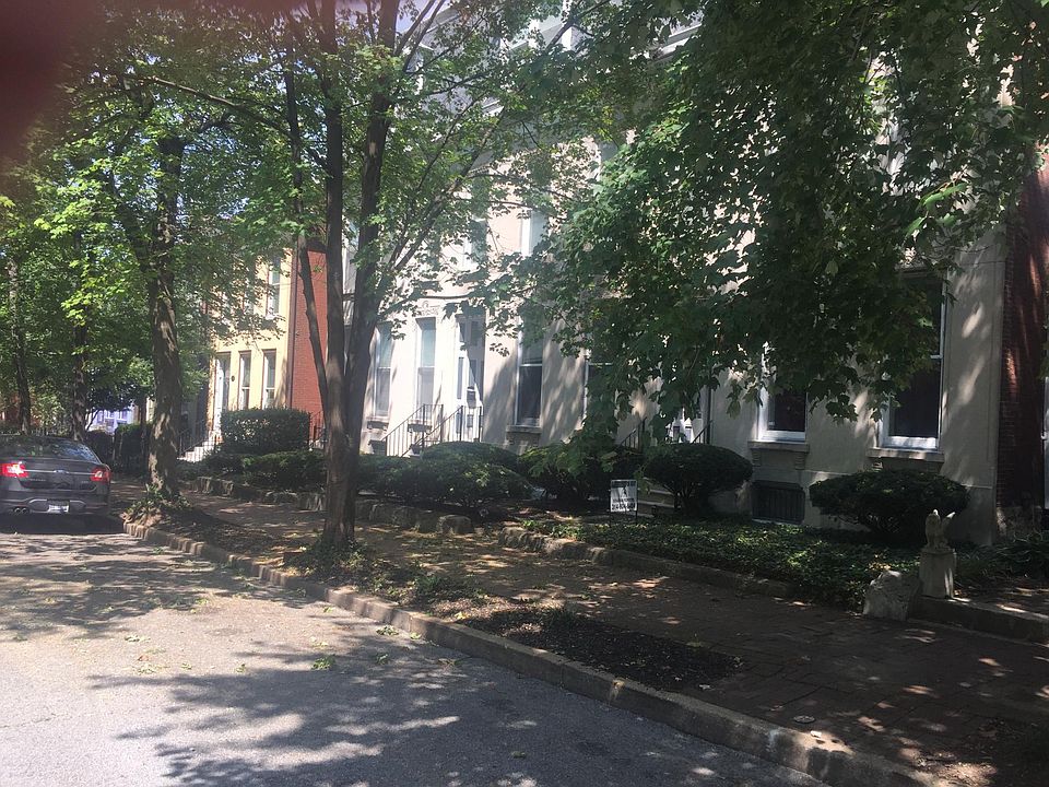 1st image of 1825 Lasalle St #B