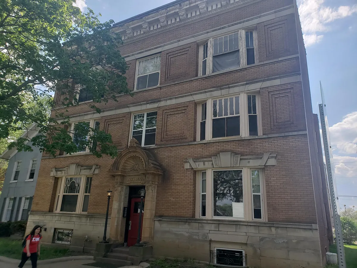 Building Photo - 1224 N Main St #2