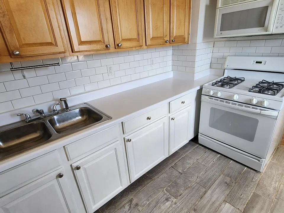 327 3rd Ave #5