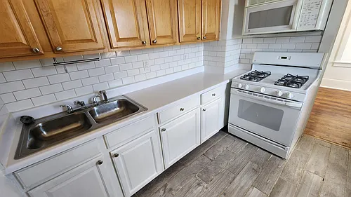 327 3rd Ave #5 Photo 1