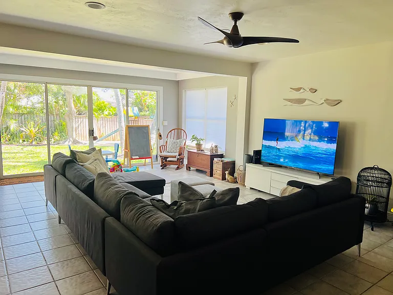 3359 Coral Pl — Photo 3