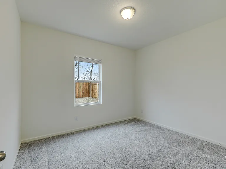 2713 Silver Leaf Ln — Photo 14