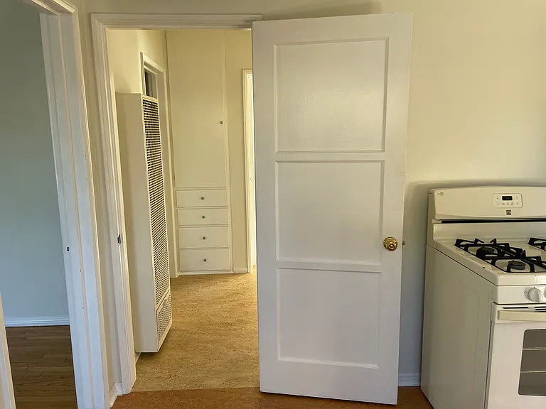 3362 Atwater Ave — Photo 14