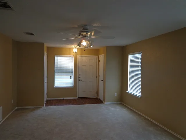 279 Quarter Ave — Photo 6