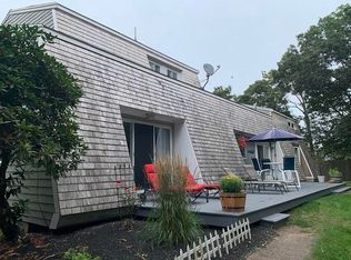 48 Crestview Dr, East Sandwich, MA 02537